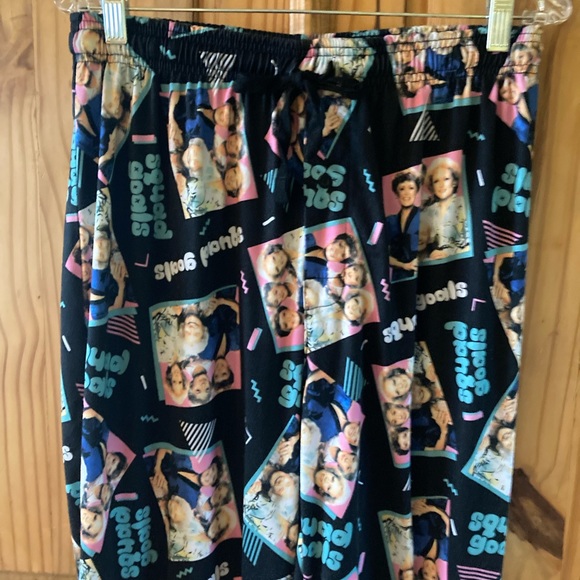 Men’s The Golden Girls Squad Goals black pink lounge pajama pants - size L - Picture 2 of 10